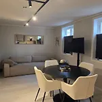 28 Sqm In The Heart Of Leirvik Apartment