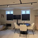 28 Sqm In The Heart Of Leirvik דירה Stord