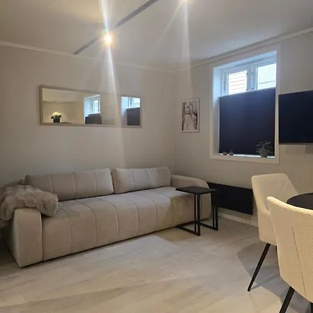 28 Sqm In The Heart Of Leirvik *
