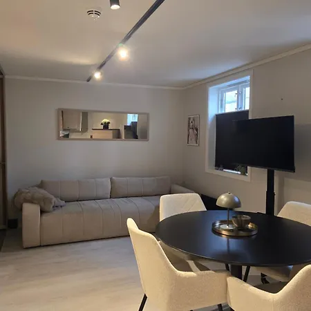 28 Sqm In The Heart Of Leirvik