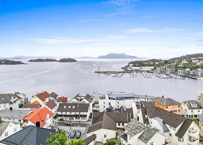 28 Sqm In The Heart Of Leirvik Apartamento